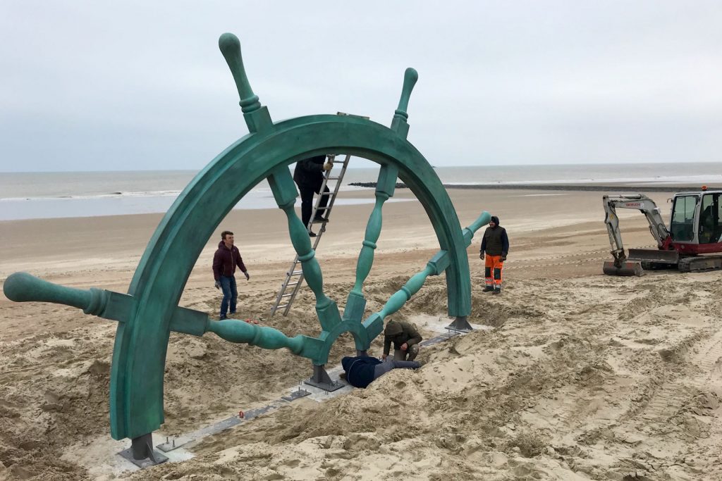 BEAUFORT 2018
Simon Dybbroe Møller, The Navigator Monumenttechnische coördinatie plaatsing door Helix bvba (productie Art Casting Oudenaarde )